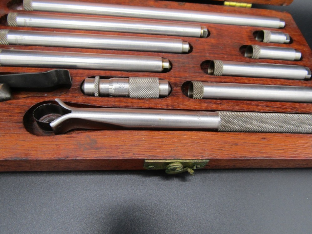 Vintage The Lufkin Rule Co. Inside Micrometer Set Precision Tool Division Wood