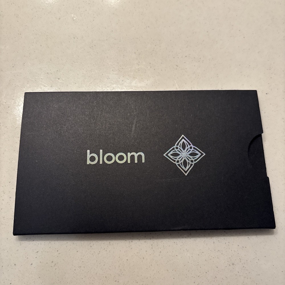Bloom Card - App Blocker & Screen Time Tool - Metal Keycard for iPhone & Android