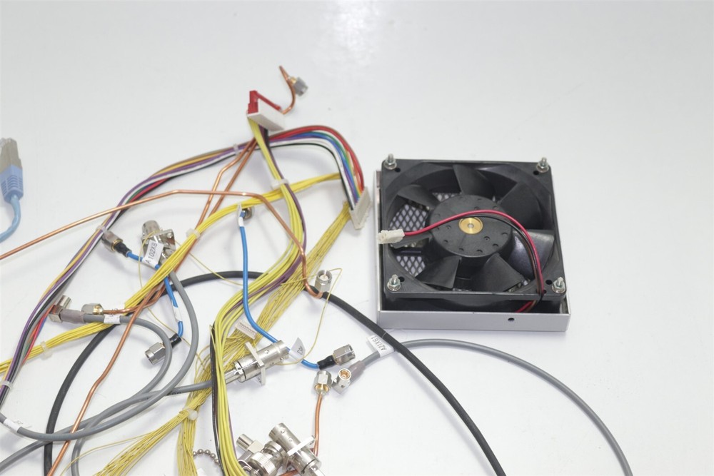 Anritsu MG3700A Vector Signal Generator 250KHz - 3GHz Cables
