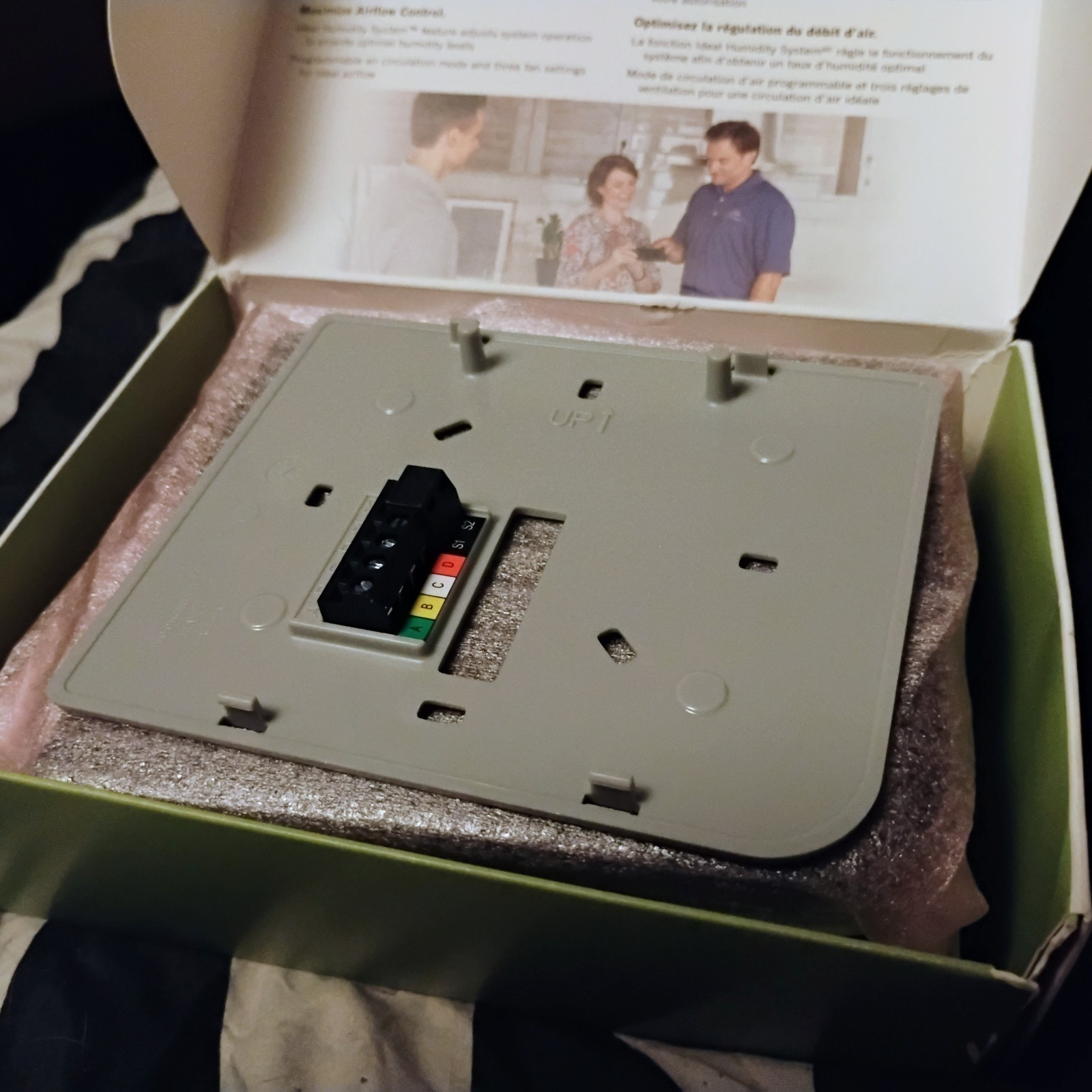 CARRIER SYSTXCCITC01-B INFINITY SYSTEM CONTROL BRAND NEW FREE SHIPPING