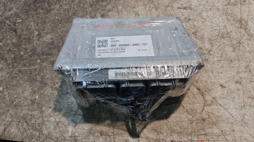 Jaguar S-Type Engine Control Unit ECU & Front Electric Module 1999 XR8A12A650NBA