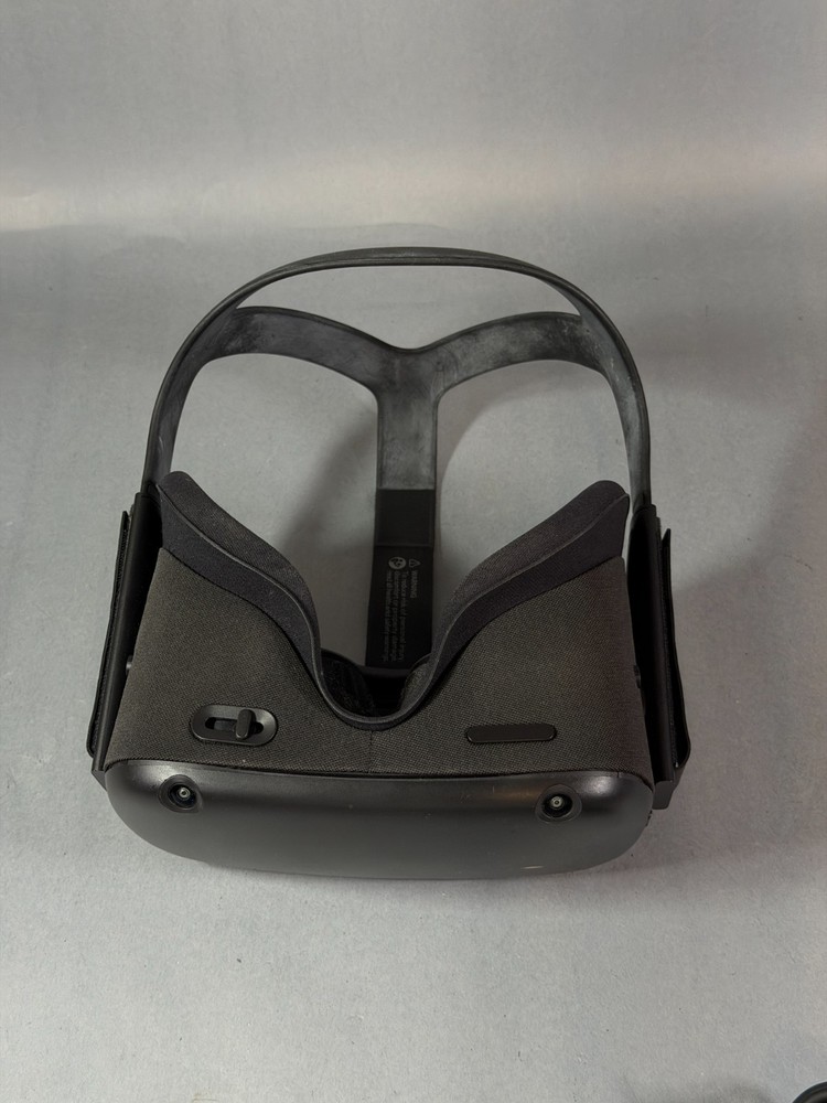 Oculus Quest 1 VR Headset MH-B W/ Charging Cable