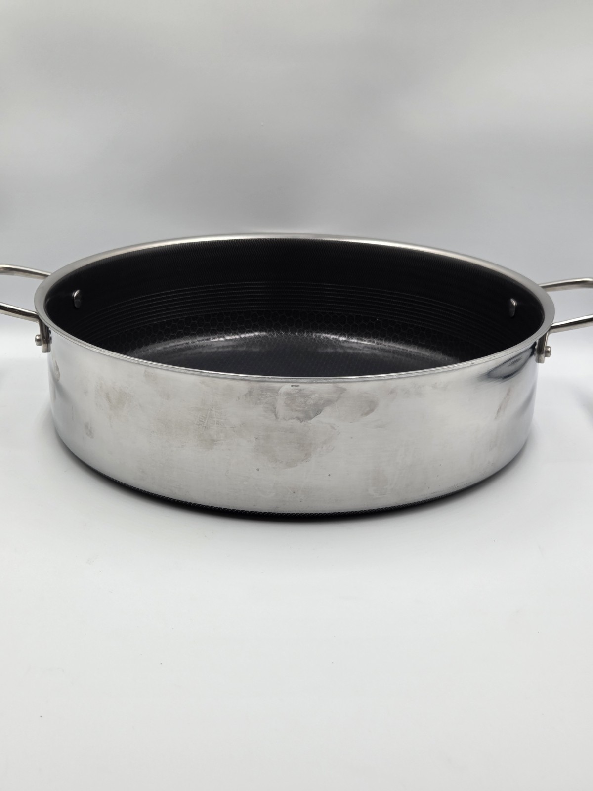 HexClad Hybrid 7-Quart Sauté Pan / Chicken Fryer - No Lid - Used Good Condition