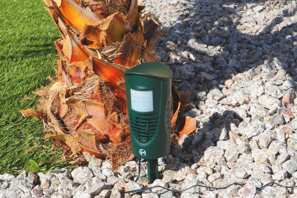 Advanced Ultrasonic Animal Repeller | Advanced Ultrasonic Animal Repeller