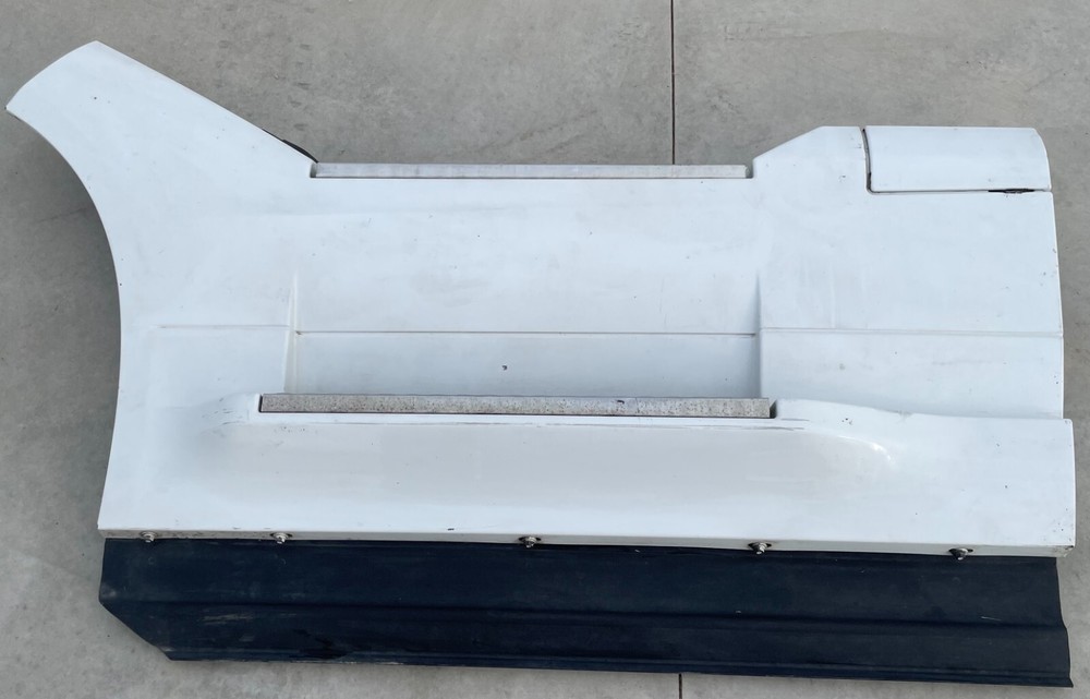 84744212 Volvo Step Fairing Front Left Driver Side