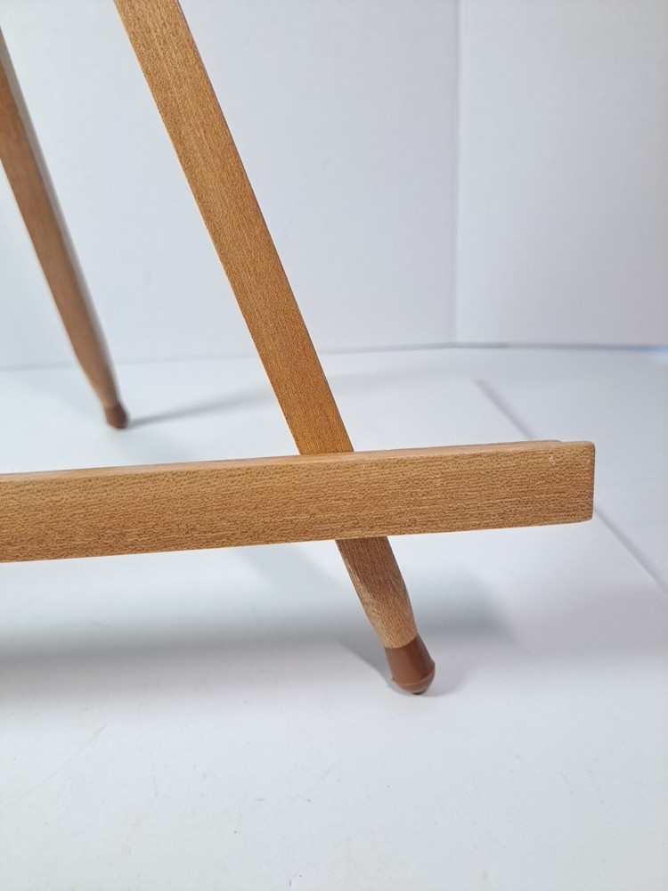 Compact Wooden Display Easel for Art