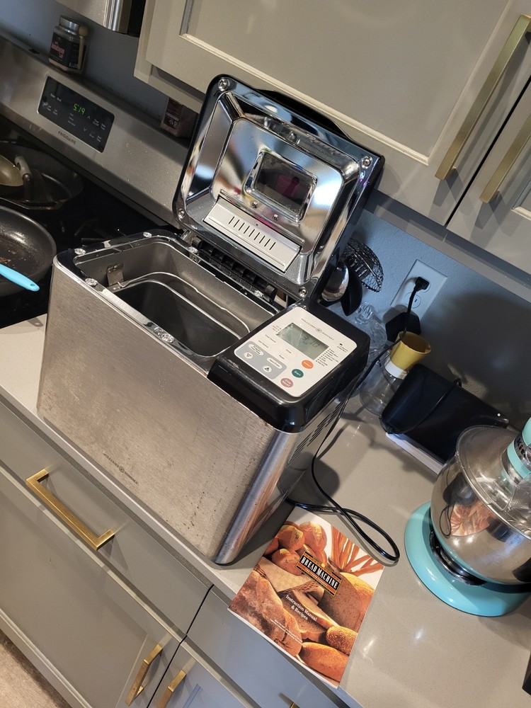 Williams-Sonoma Automatic Bread Maker~WS0401~For Charity