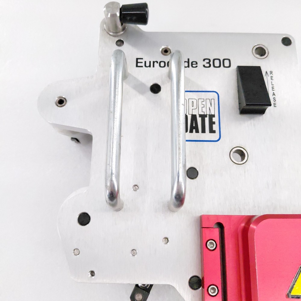 Eurocode 300 Open Date Labeling Assembly