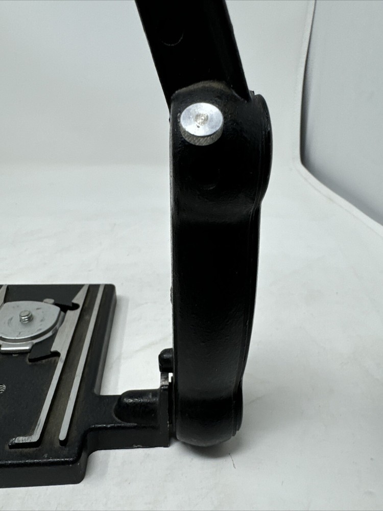 camera quick release and flash bracket mount