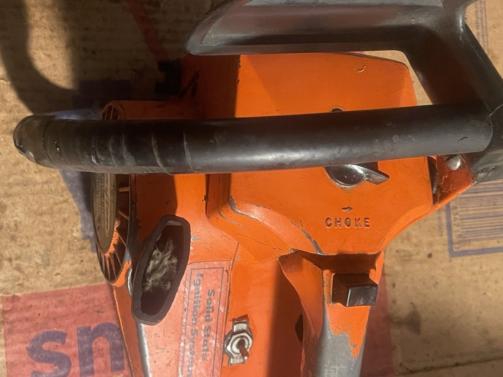 Dayton 2Z970C Chainsaw