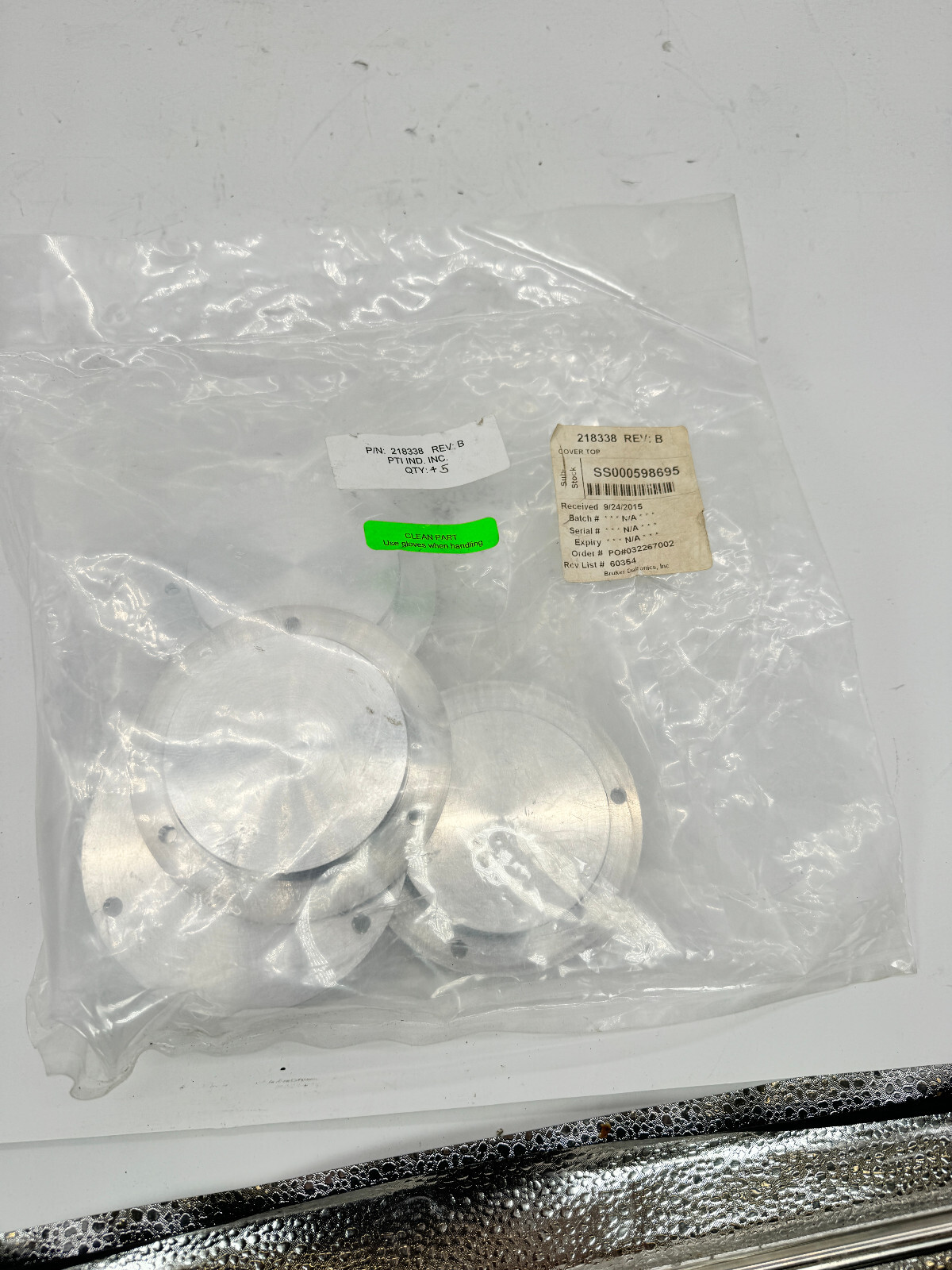 Lot 5 NEW BRUKER port covers top 218338 4" stainless chamber vacuum lab pump