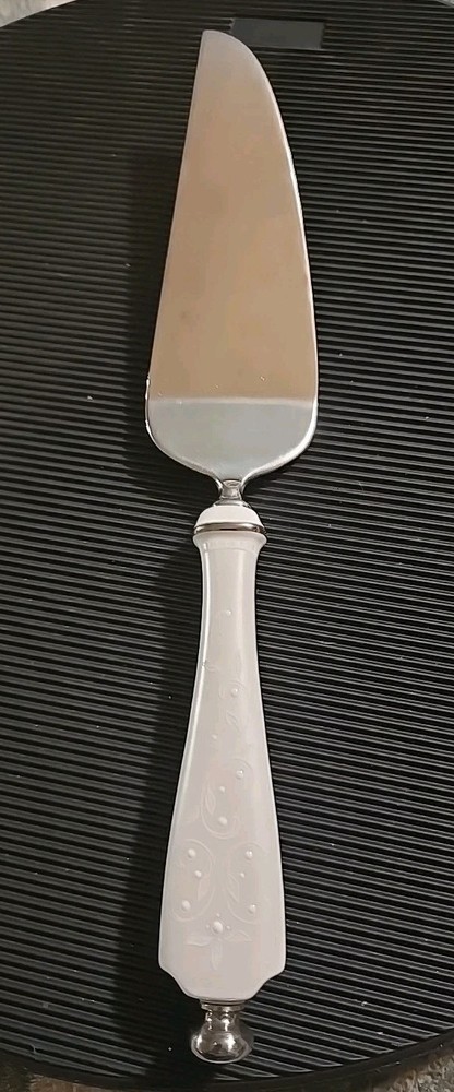 Lenox NIB Opal Innocence Cake Server