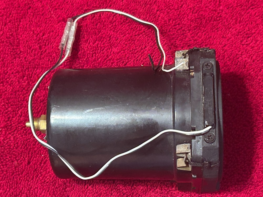UNITED INSTRUMENTS LIGHTED VERTICAL SPEED INDICATOR P/N 7040-C18 BEECHCRAFT