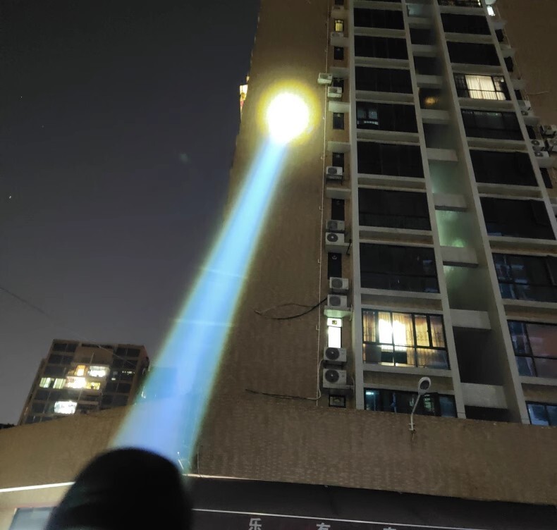 New White Light Illuminated Laser Pointer 1800m Long Distance Outdoor Flashlight