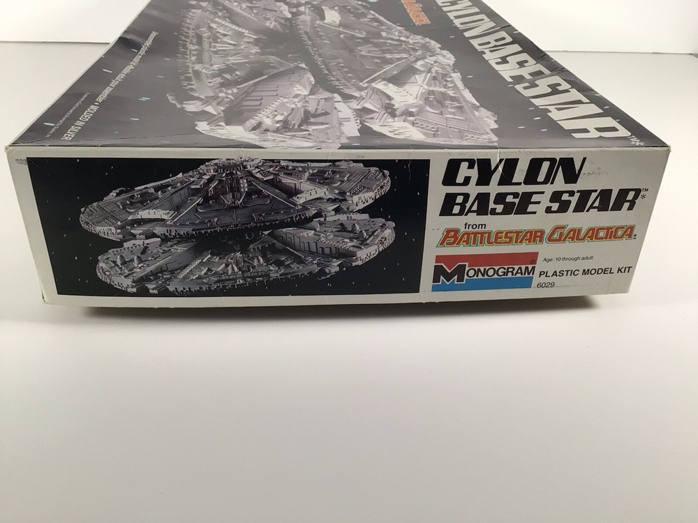 Battlestar Galactica Cylon Base Star Monogram Model Kit