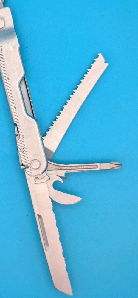 Leatherman Stainless Steel Super Tool 300 Multitool!