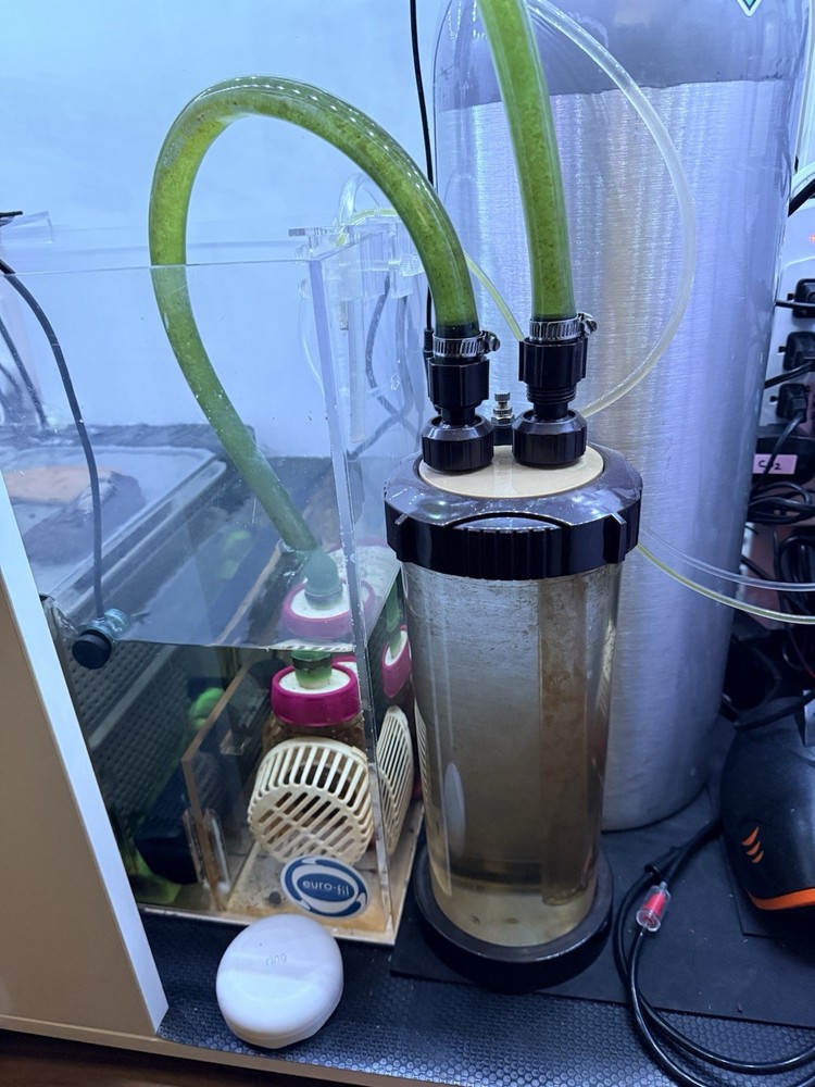 Inline CO2 Reactor 2.5L Aquarium Atomizer Diffuser Canister, Sump Planted Tank