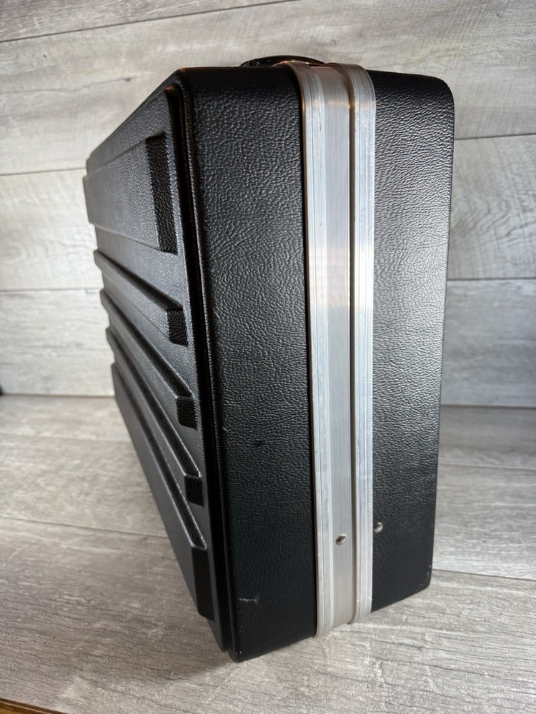 21” Heavy Duty Platt Travel Case With Inserts