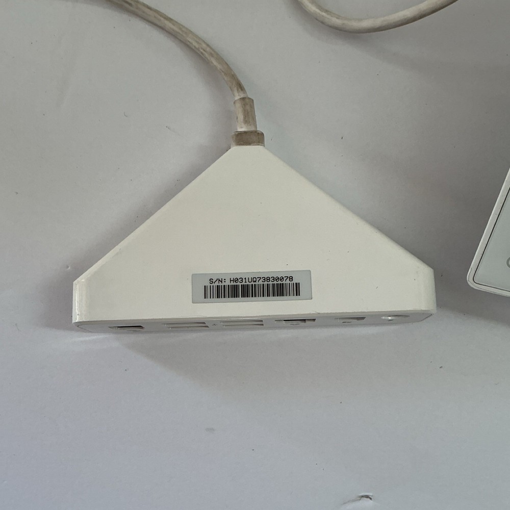 Clover POS System Terminal with Touchscreen Hub & Connected Peripheral - (3)