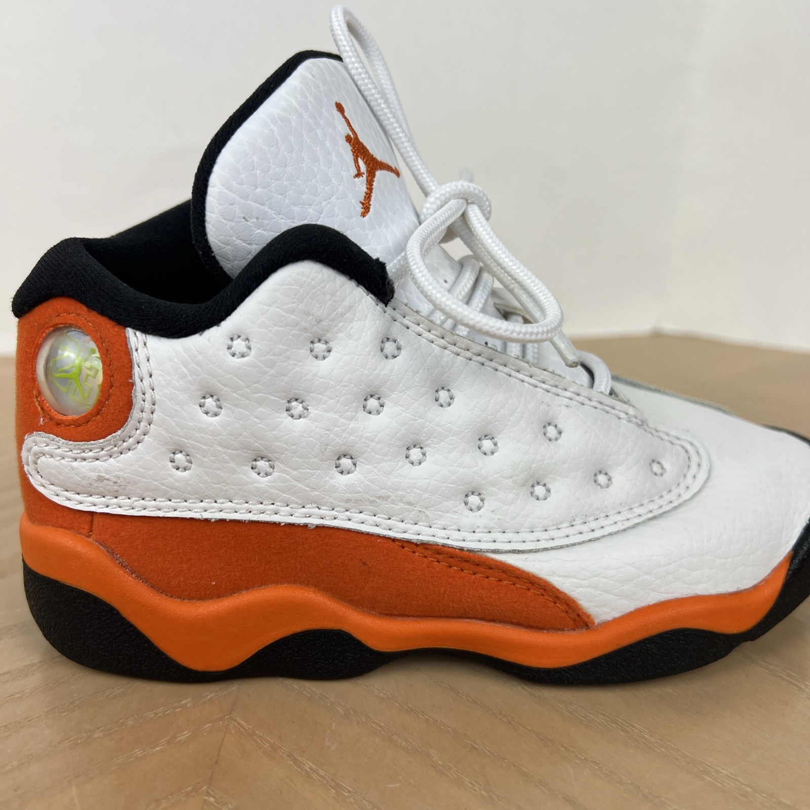 AIR JORDAN 13 RETRO WHITE Orange STARFISH SIZE 9C