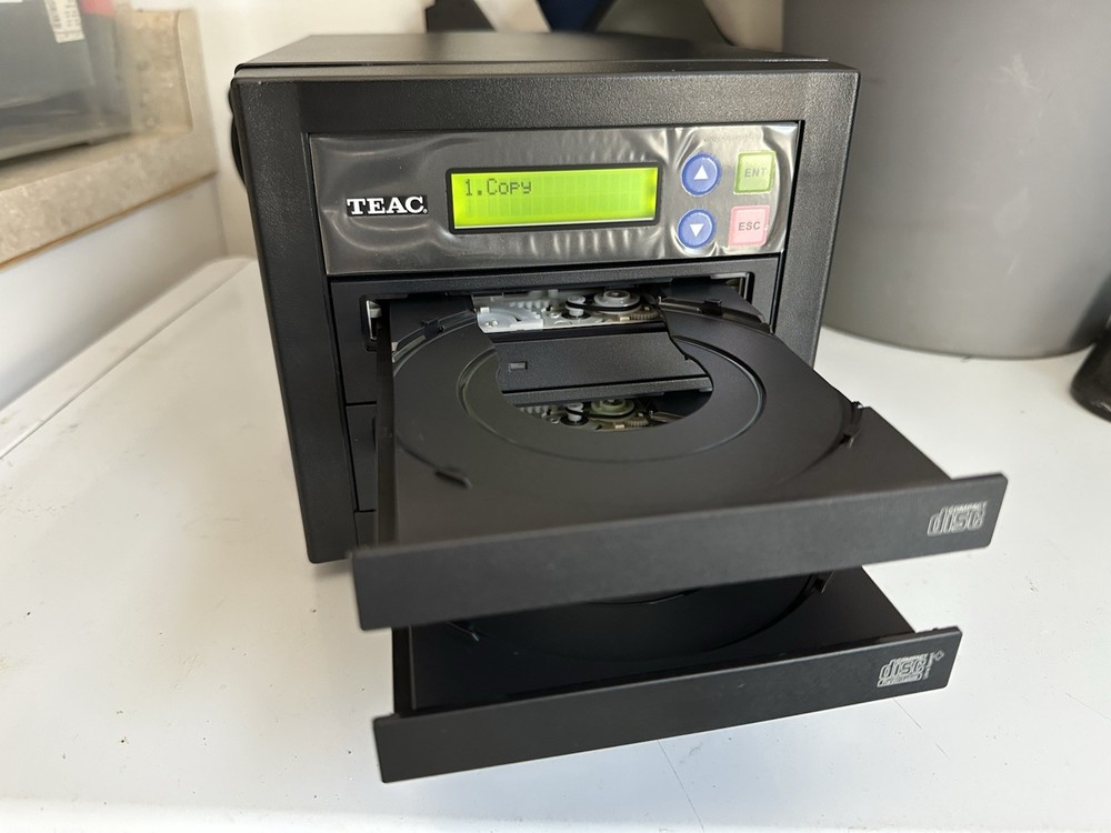 TEAC 1X1 Stand Alone CD Duplicator Model CDW-D11 Virtually Brand New