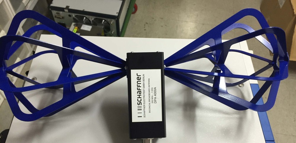 Schaffner VSQ1000 Antenna with Reference Radiation Source