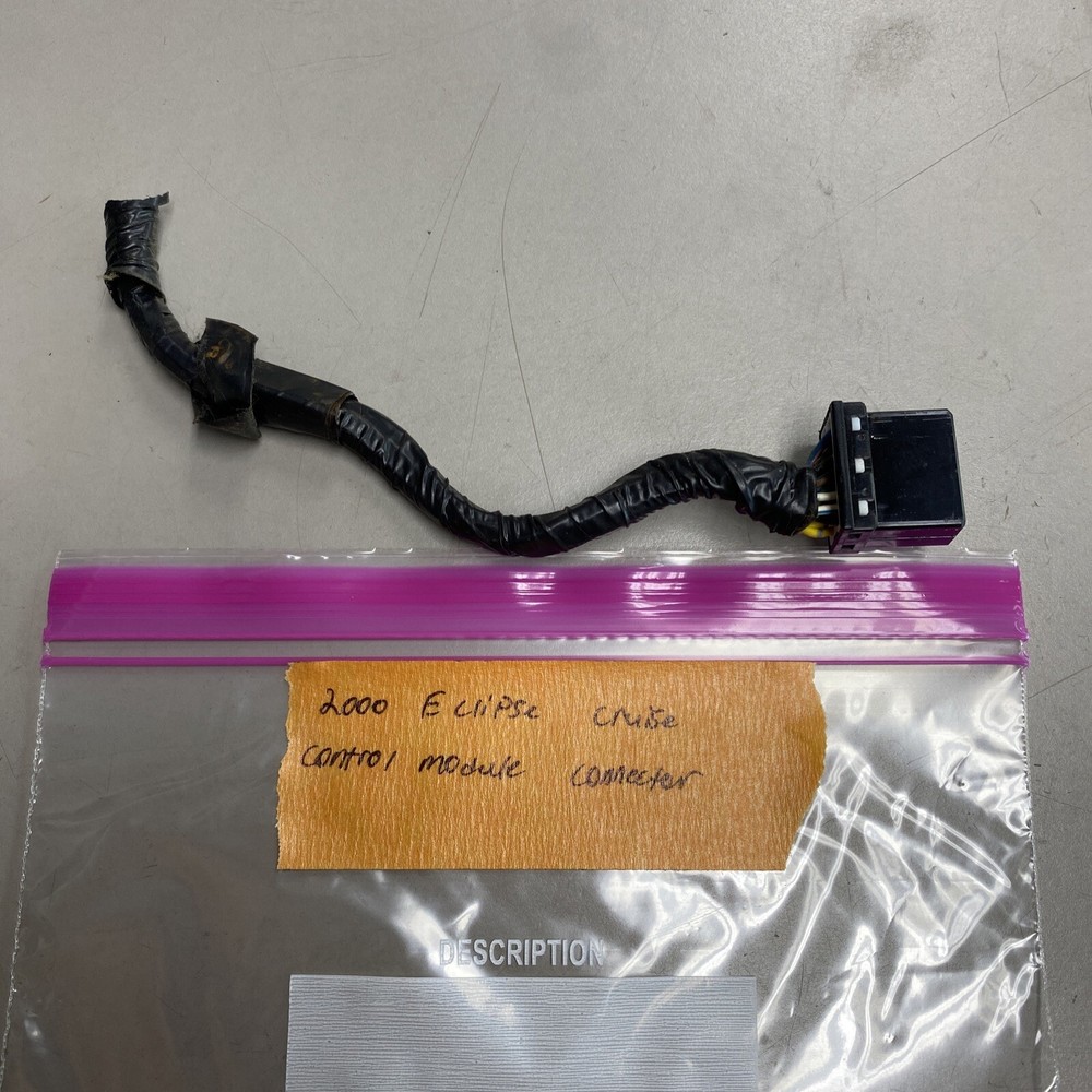OEM 2000-04 Mitsubishi Eclipse Cruise Control Module Connector | MR490822