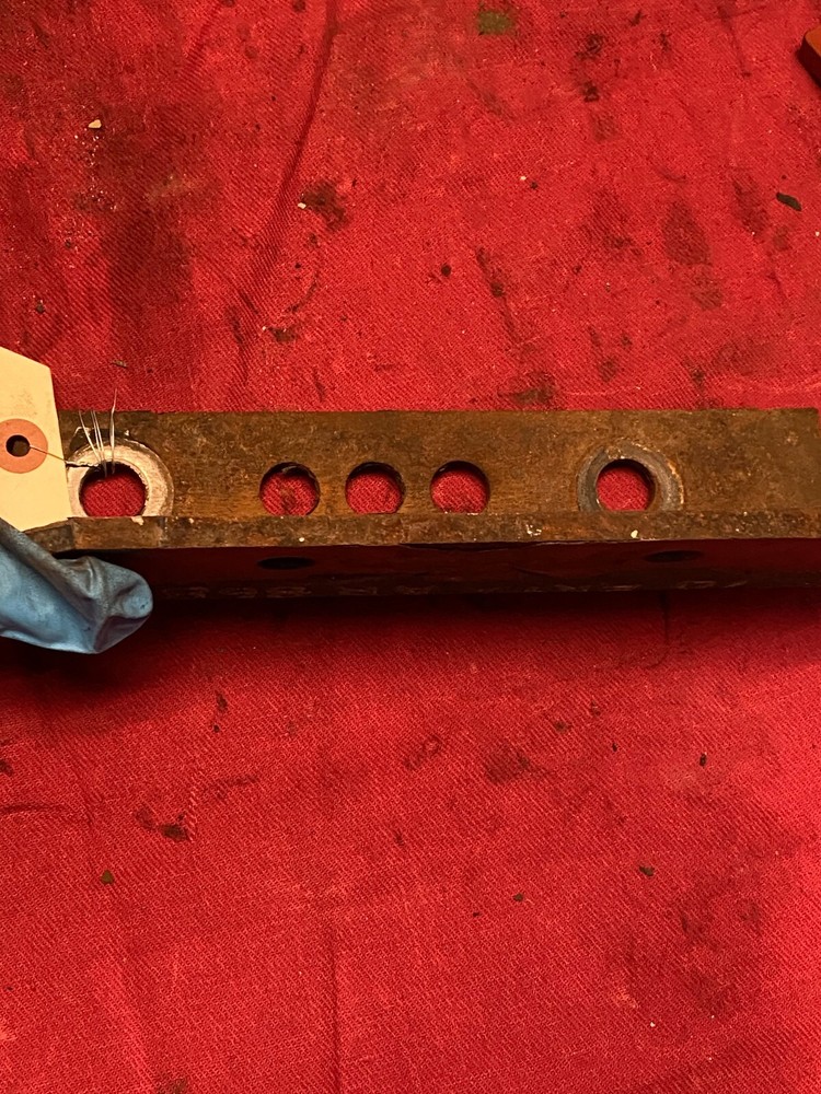 FREIGHTLINER BATTERY BOX BRACKET, MOUNT 06-65072-000