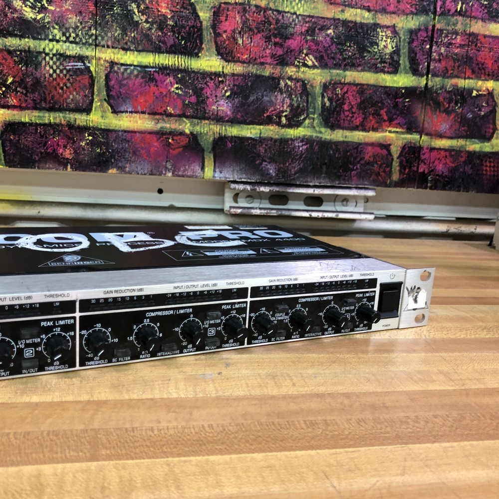 Behringer MDX4400 Multicom Pro Audio Quad Dynamics Processor Tested Works