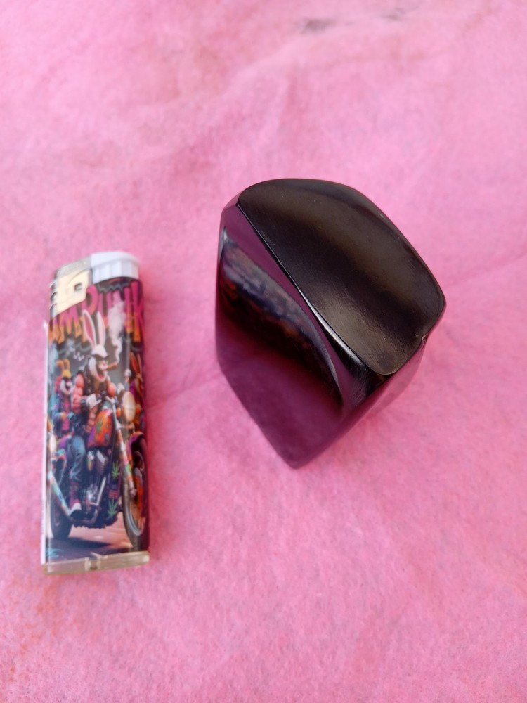 polished 71g Whitby Jet