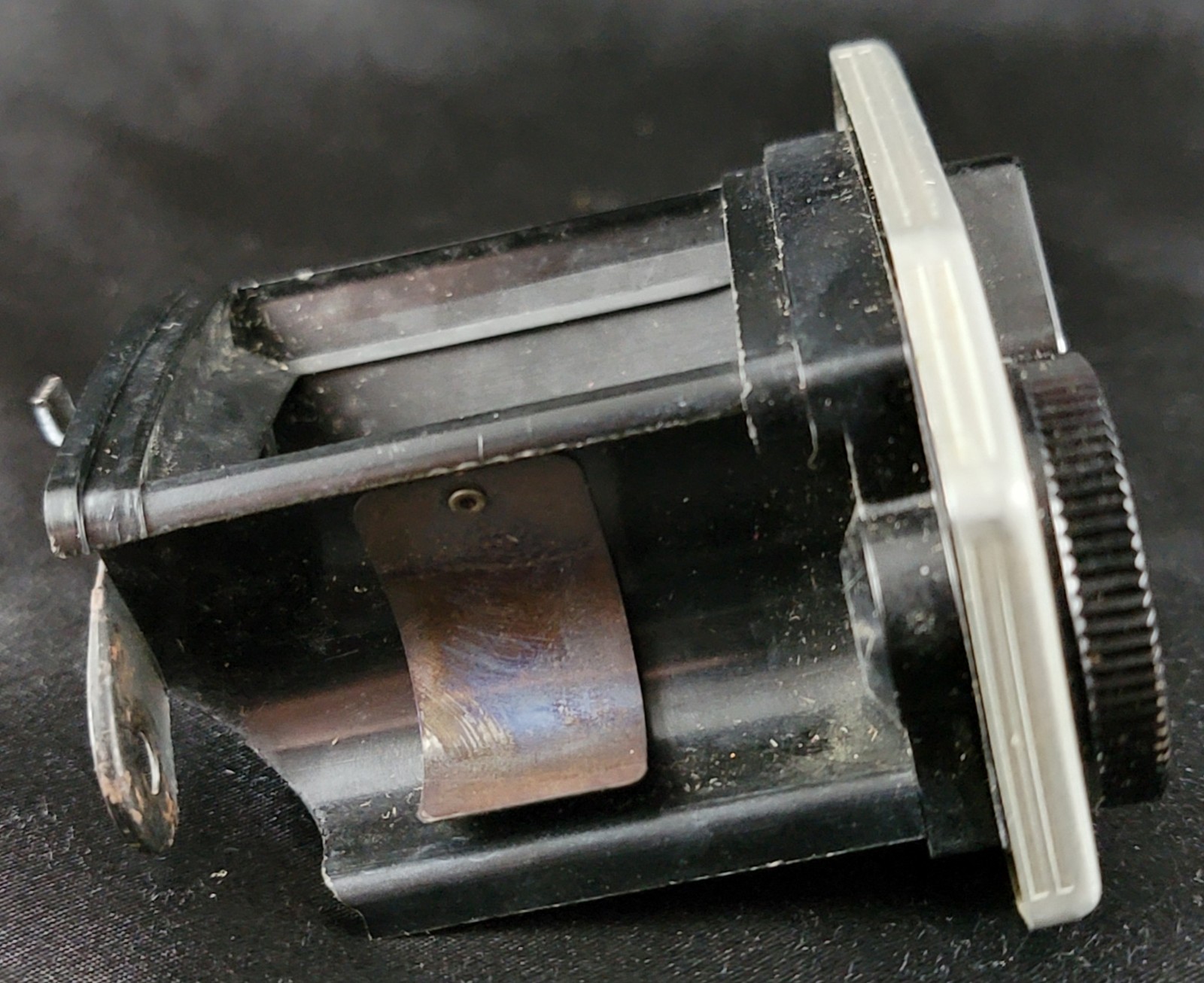 Vintage Eastman Kodak Brownie Reflex Synchro Model Camera Untested 127 Film