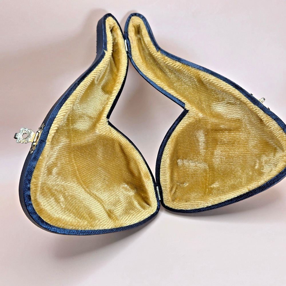 Sultan Meerschaum Estate Pipe with Fitted Case