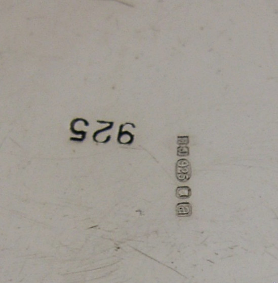 QUALITY ENGLISH SOLID STERLING SILVER GOOD SIZED BOX 2000 2.75 inch