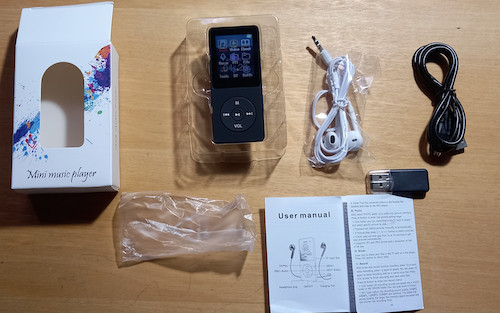 DIGITAL MUSIC PLAYER MP3 MP4 INBUILT E-READER SLIM SCREEN 1.82 MEMORY 32GB