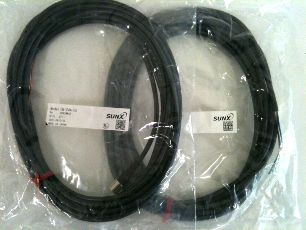 Panasonic / SunX CN-24A-C5, Cable Length: 16.4ft (5M)