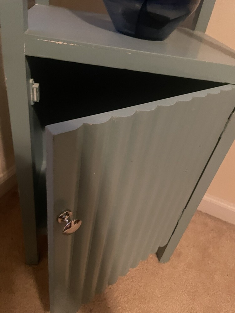 Baby blue book stand