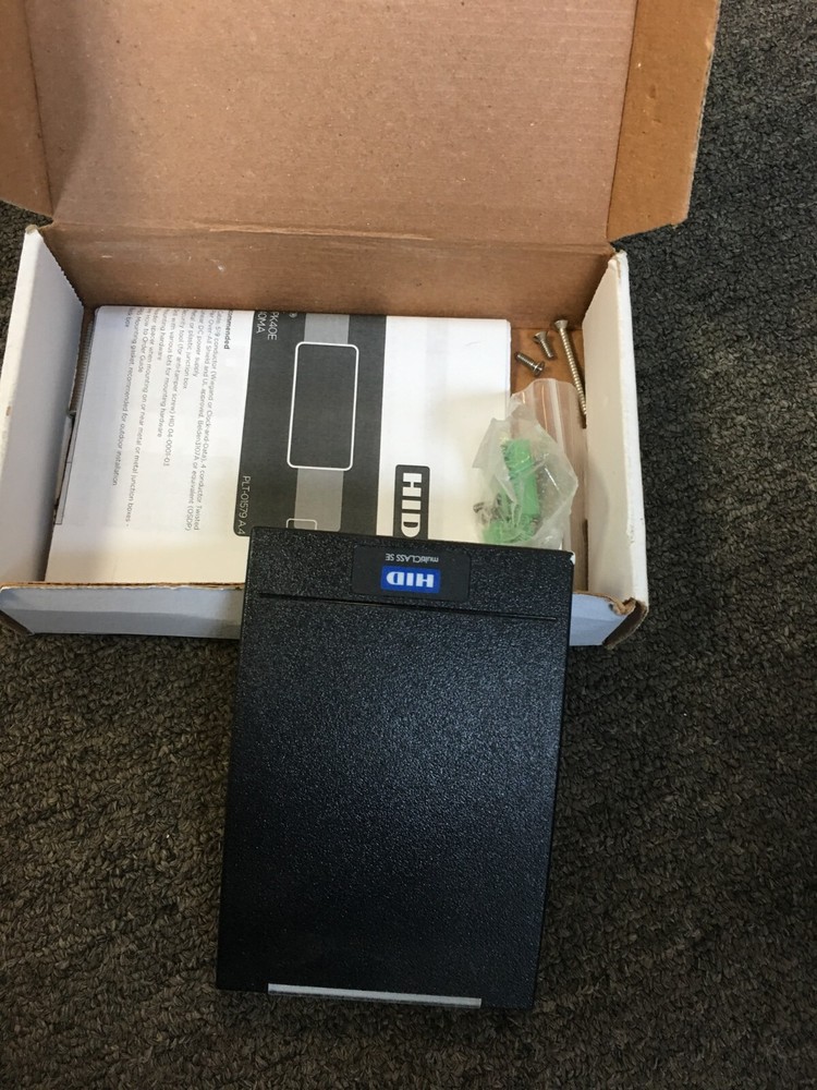 HID 920MPTEKMA0GA multiCLASS RP40EKTB Wall Switch Reader - used