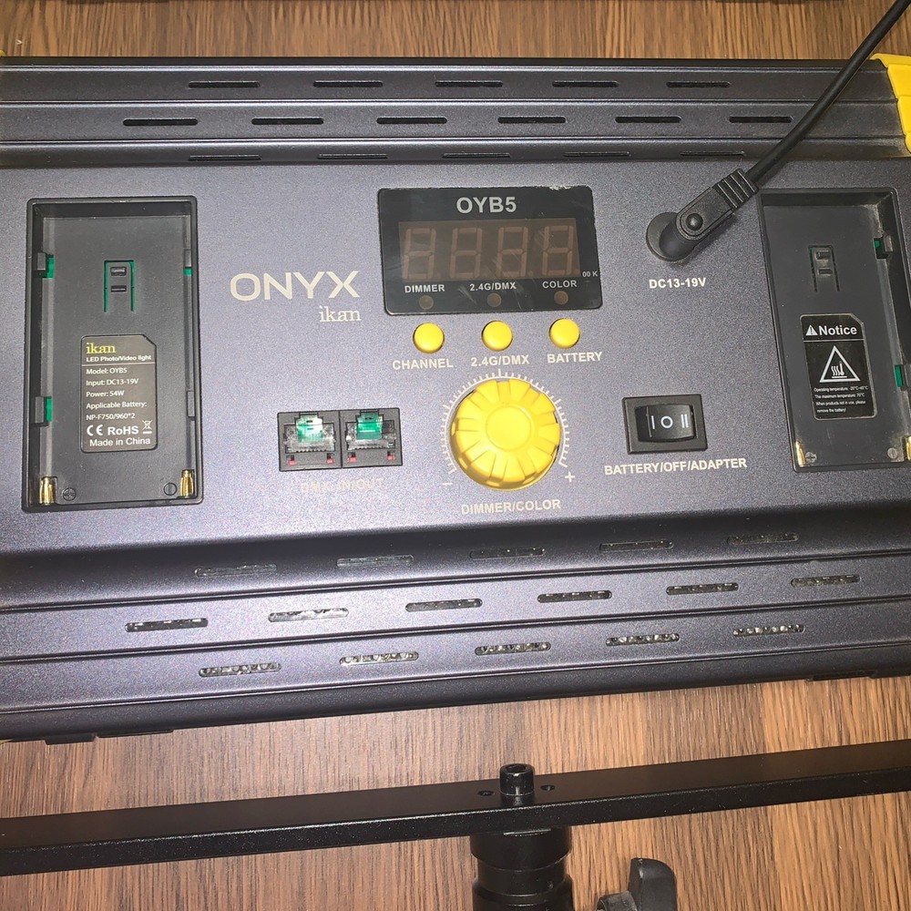 2 Ikan OYB5 Onyx Lights