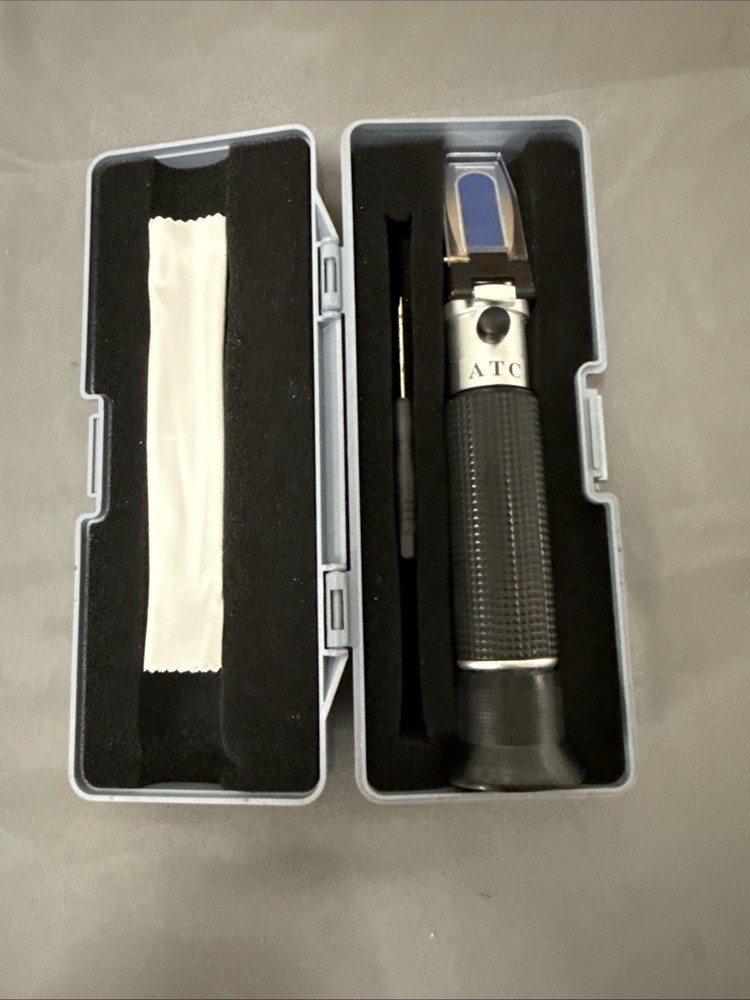 Portable Refractometer with Accessories & Case