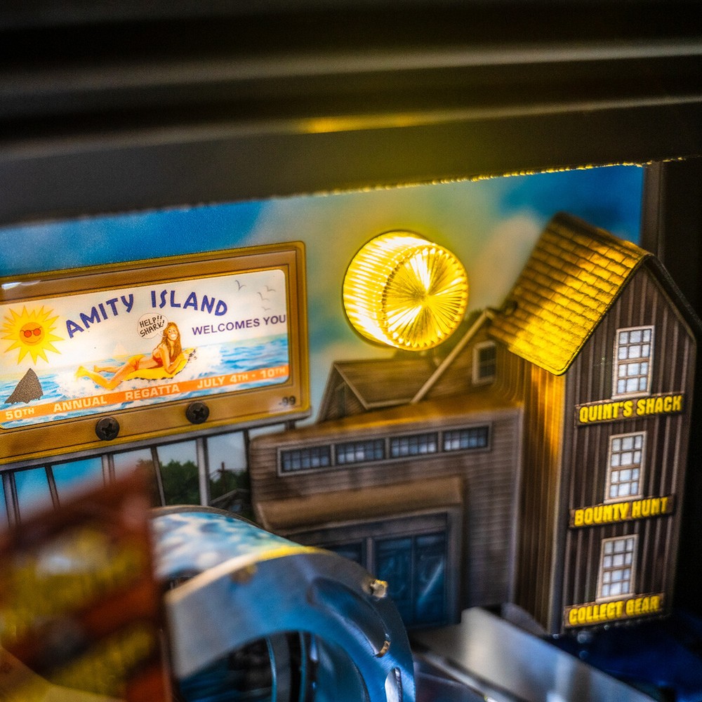 Stern Jaws Premium Pinball Machine