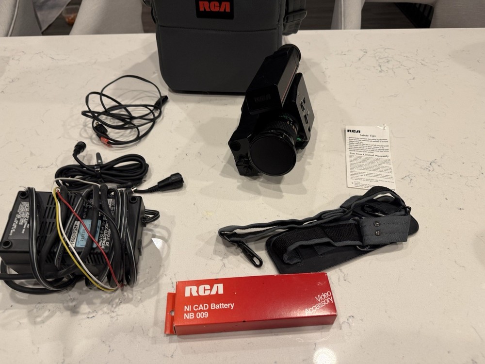 RCA SOLID STATE CKC-020 CAMCORDER - Handheld Video Recorder VTG 1994 - TESTED