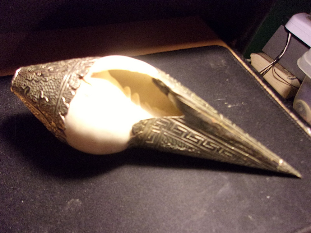 LARGE SNAIL SEA SHELL w/ SILVER SCROLLED COVER