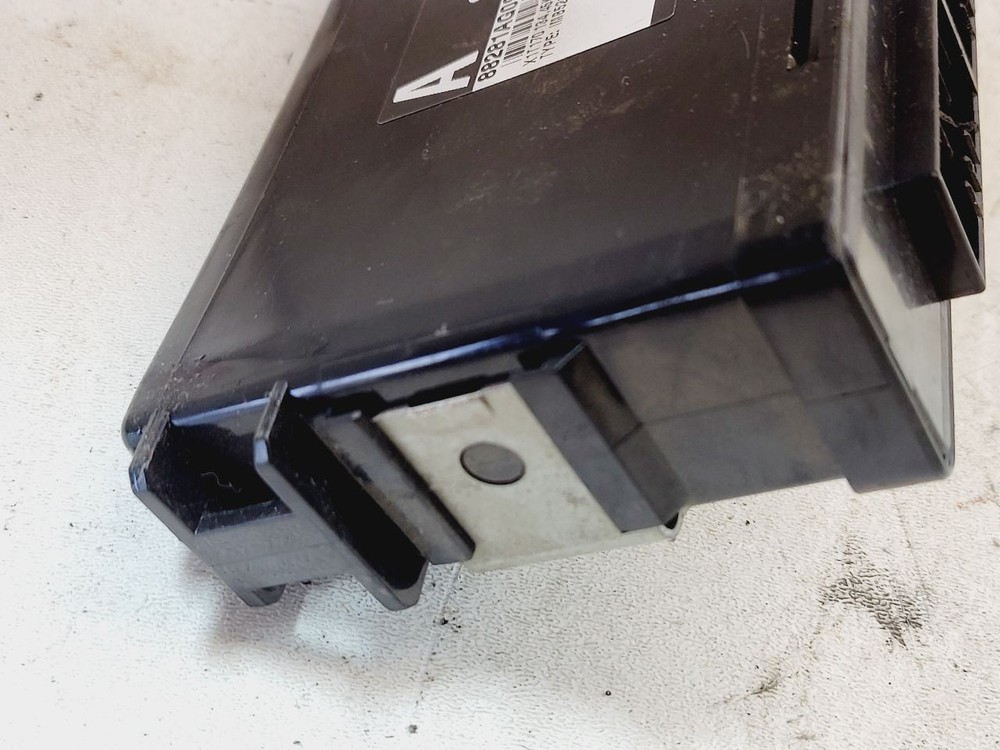 2005 SUBARU OUTBACK LEGACY INTERGRATED CONTROL MODULE OEM 88281AG09A