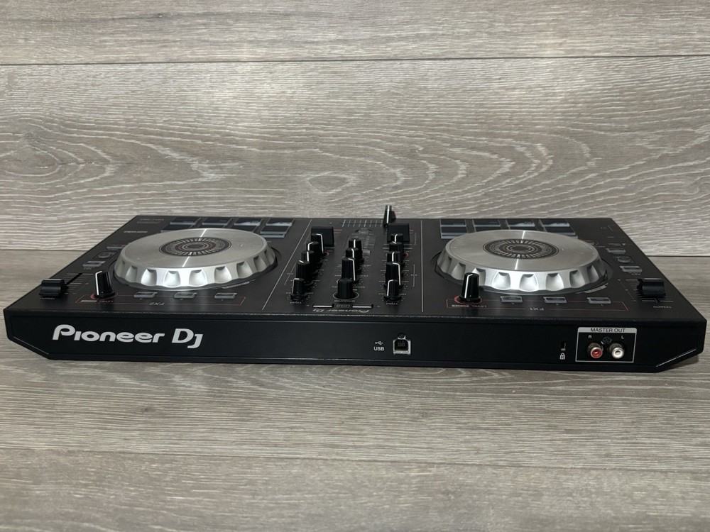 Pioneer DDJ-SB2 USB 2-Channel Serato Performance DJ Mixing Controller System
