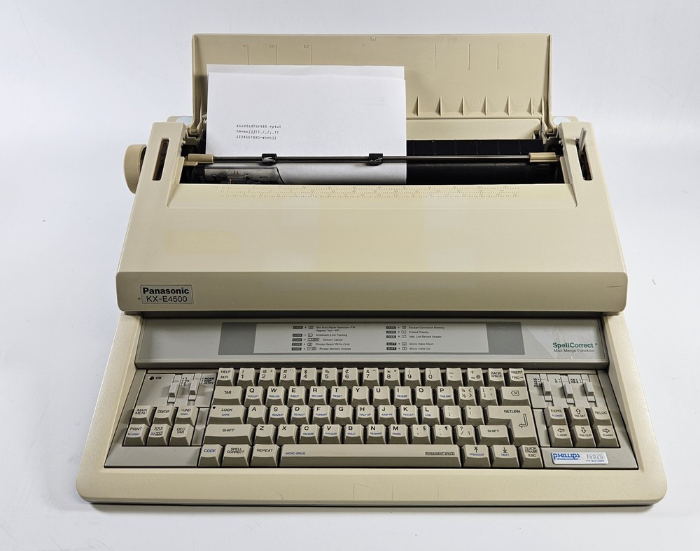 Panasonic KX-E4500 Electronic Typewriter SpellCorrect - Works, Floppy Untested