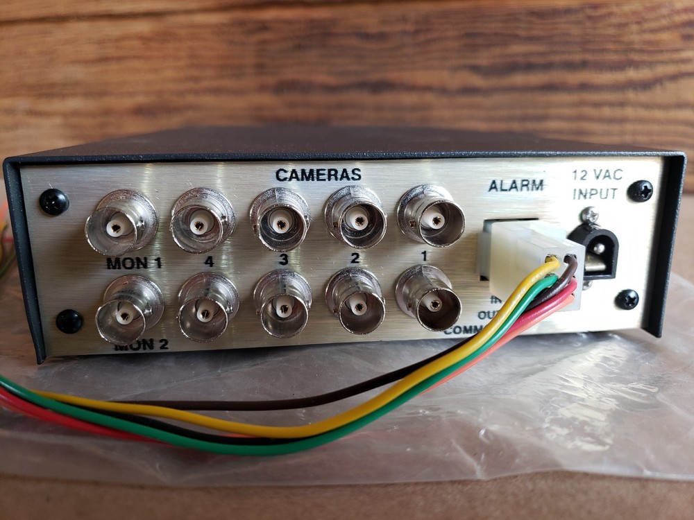 Pelco VS5004 Video Sequential Switcher - TESTED w/ AC ADAPTER!!