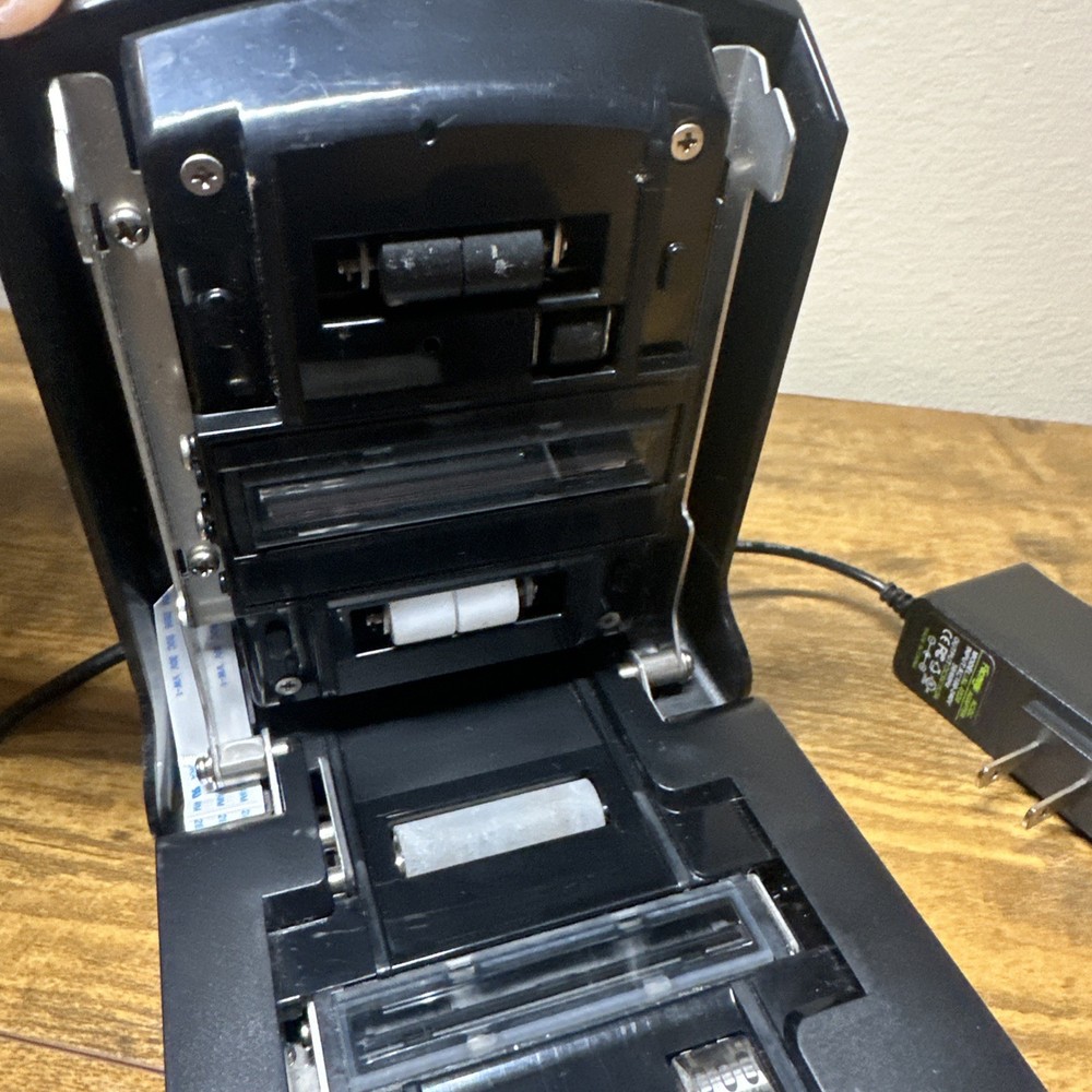 i-Dentify ID-150 Acuant ID Card Scanner Reader + Cables (J7)