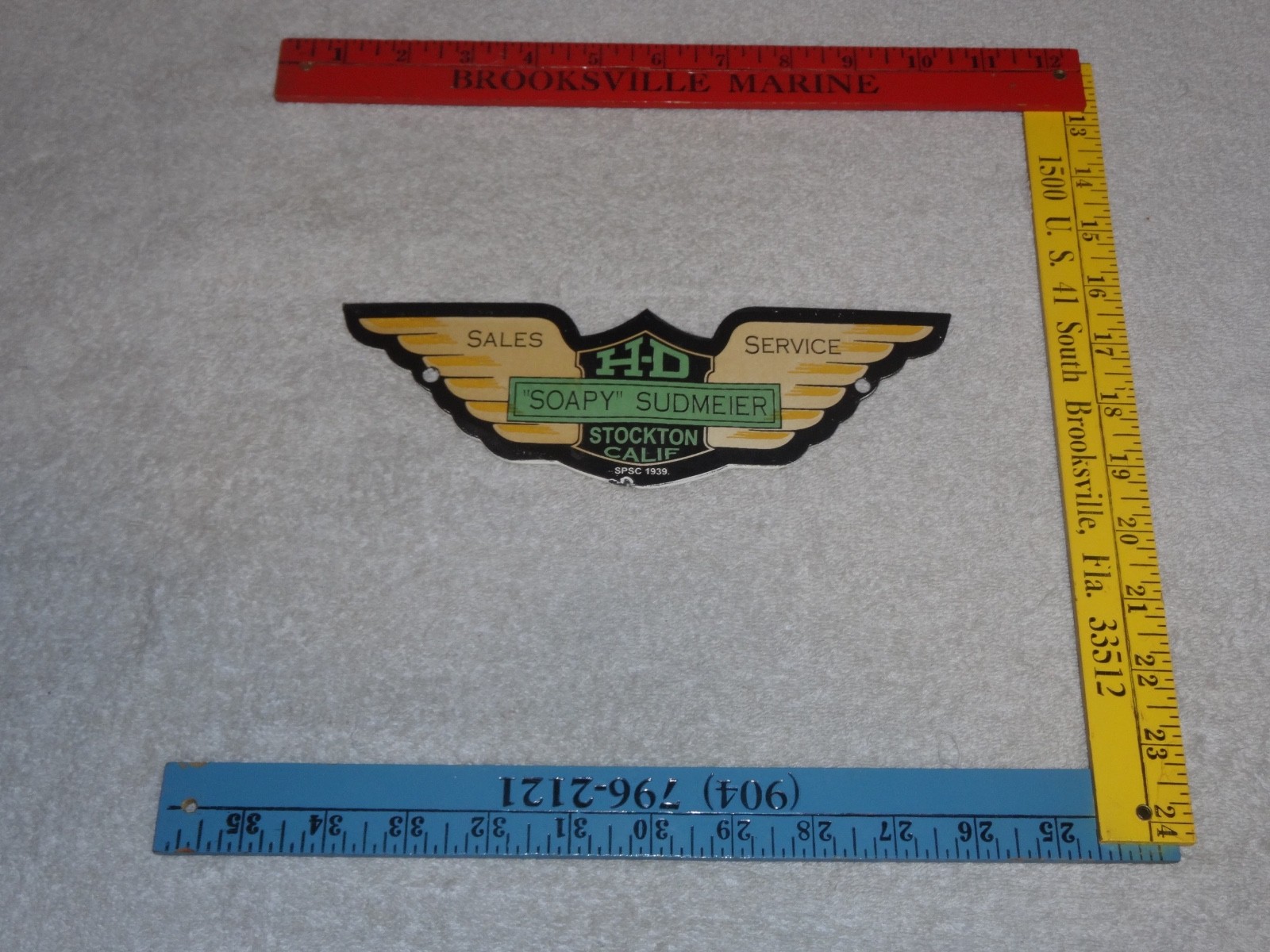 VINTAGE 1939 HARLEY DAVIDSON MOTORCYCLE SOAPY WINGS PORCELAIN METAL GAS OIL SIGN