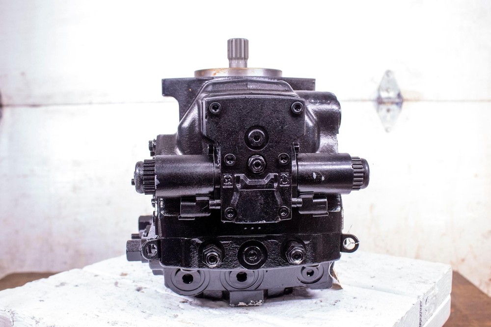 Danfoss 402883 Piston Pump