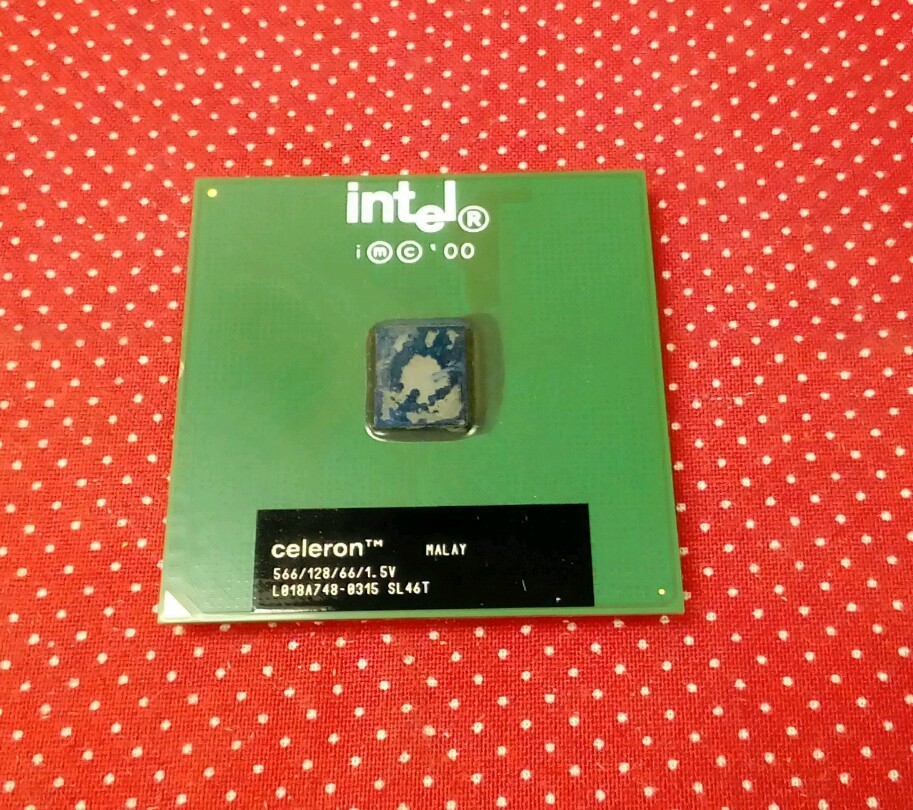 Intel Pentium Celeron 566MHz CPU Socket 370 Processor SL46T